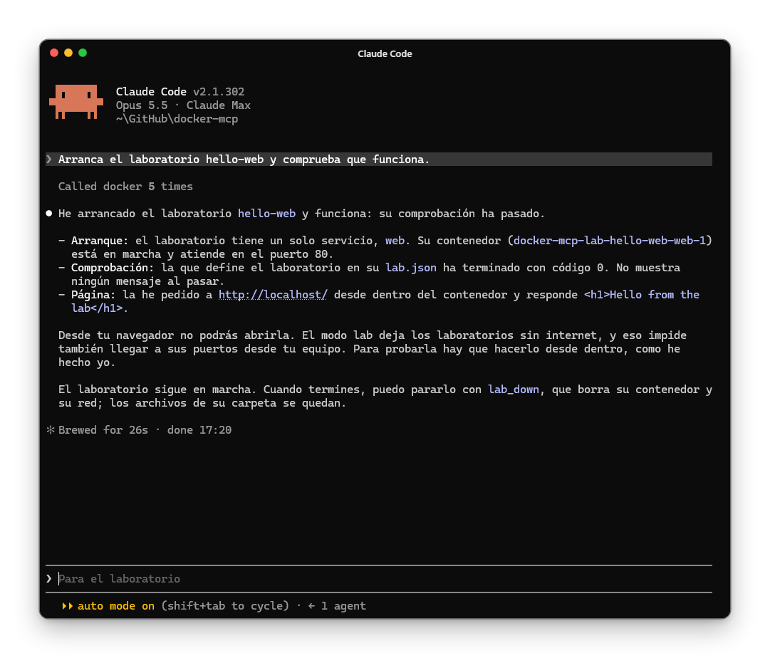Claude Code arrancando un laboratorio con docker-mcp y pasando su comprobación